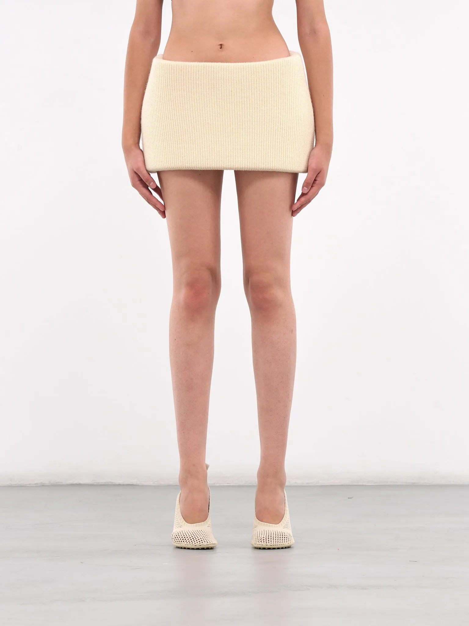 Knit Foam Skirt (SK01073-0023-IVORY)