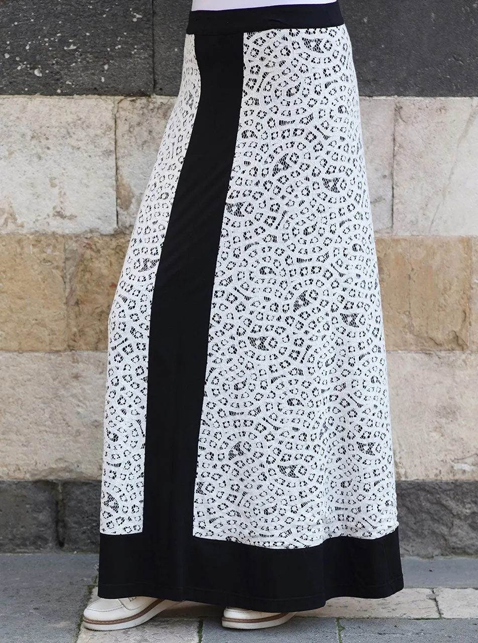 Lace Side Paneled Skirt