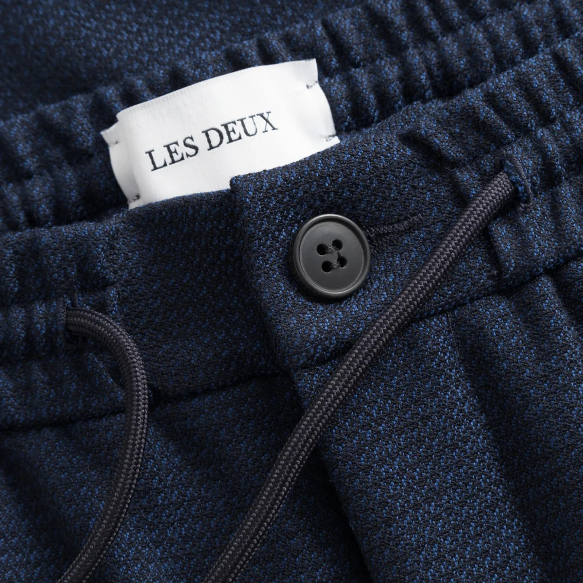 Les Deux Como Tapered Drawstring Structure Pants