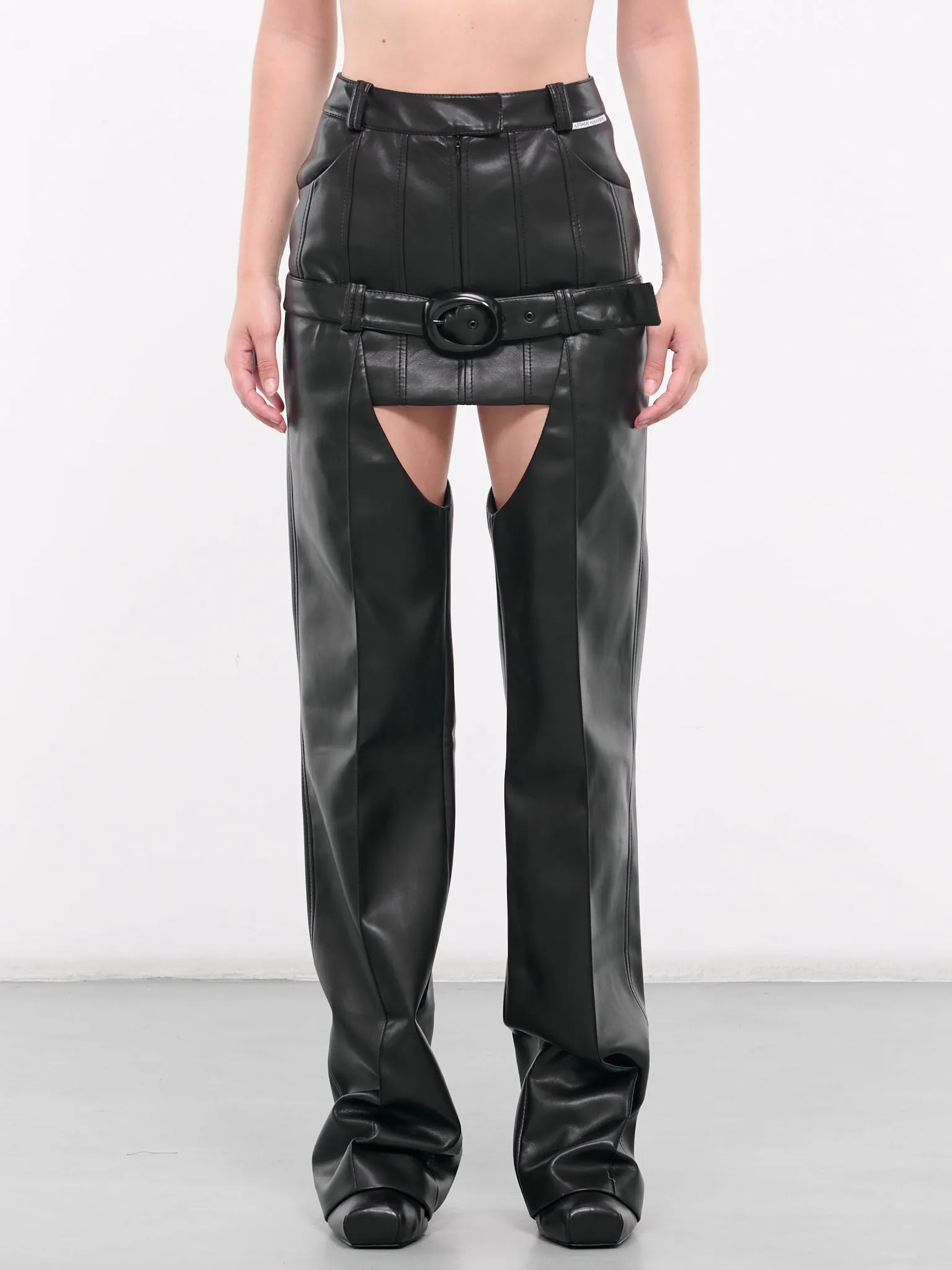 Skirt & Cowboy Chaps (PAVLBK04-BLACK)